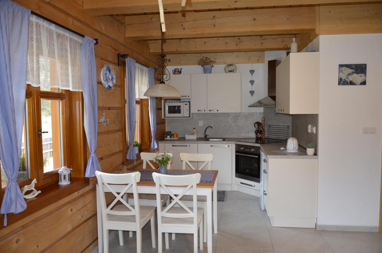 Apartmany U Vlcich Jam Petrowitz المظهر الخارجي الصورة